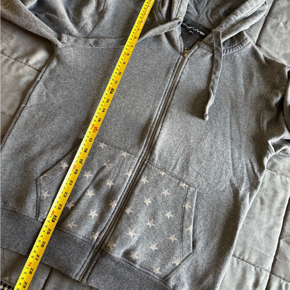 X-S-IVE Hoodie with Star Pattern Size X-Large - Picture 5 of 6